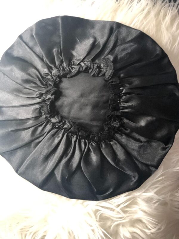 Bonnet satin